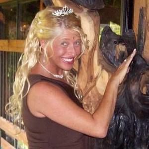 Meet your Posher, Suzette